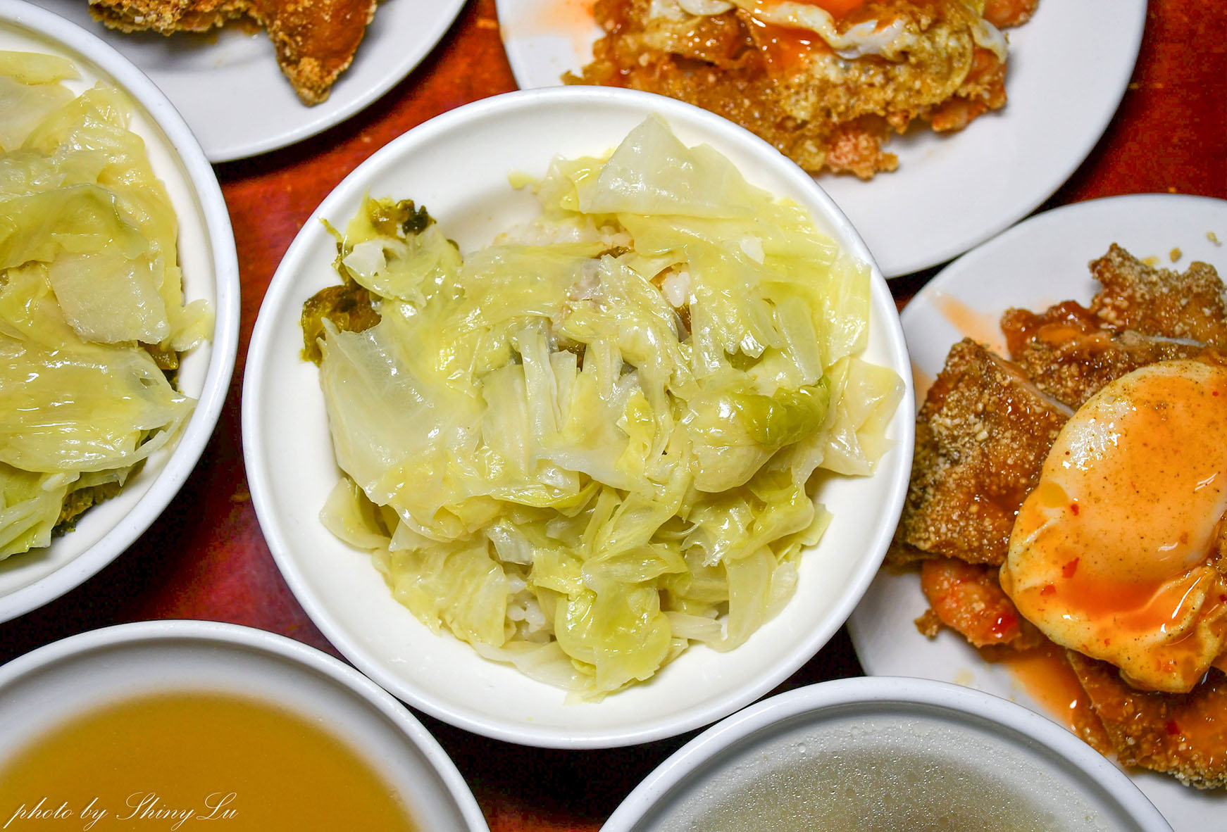 天天鮮排骨飯，隱身巷子裡，高人氣基隆便當推薦