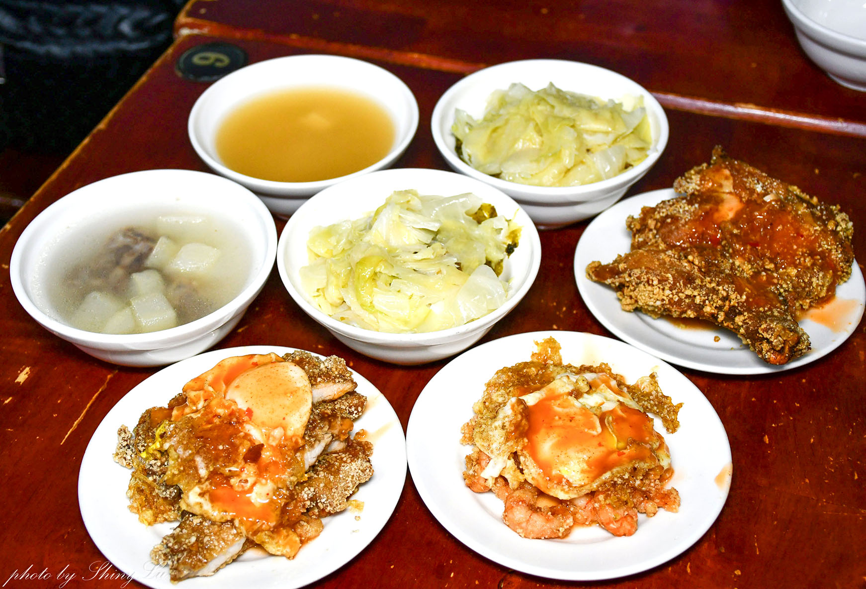 天天鮮排骨飯，隱身巷子裡，高人氣基隆便當推薦