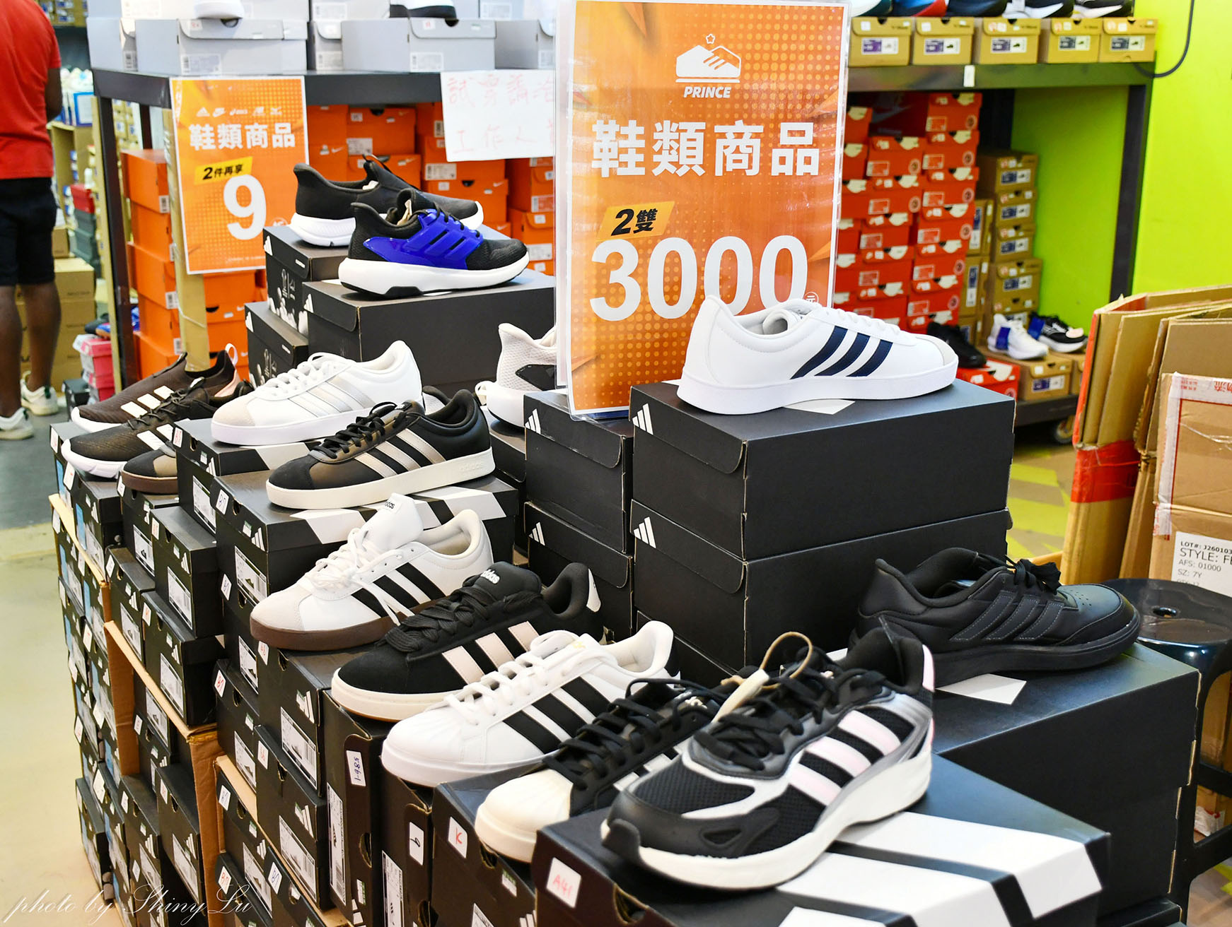 Nike運動鞋特賣🔥FILA加10元多一雙🔥Adidas板鞋/New Balance 327 零碼出清二雙3000（可刷卡） 王子運動用品特賣