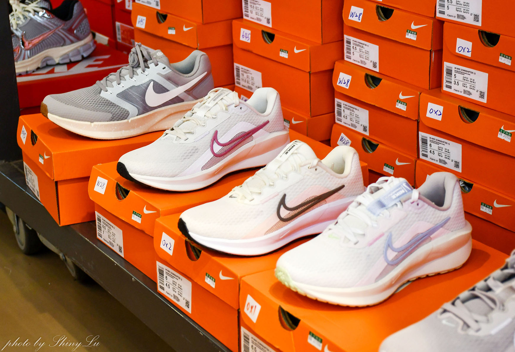Nike運動鞋特賣🔥FILA加10元多一雙🔥Adidas板鞋/New Balance 327 零碼出清二雙3000（可刷卡） 王子運動用品特賣