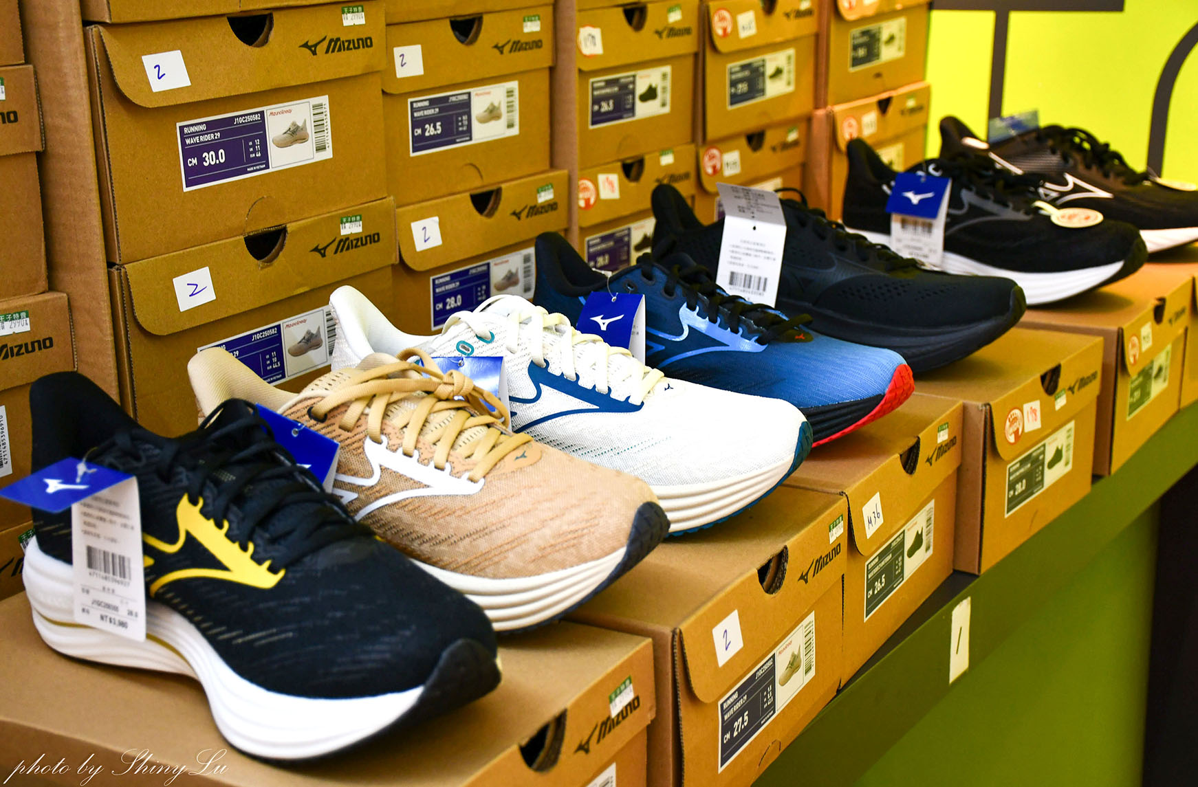 Nike運動鞋特賣🔥FILA加10元多一雙🔥Adidas板鞋/New Balance 327 零碼出清二雙3000（可刷卡） 王子運動用品特賣