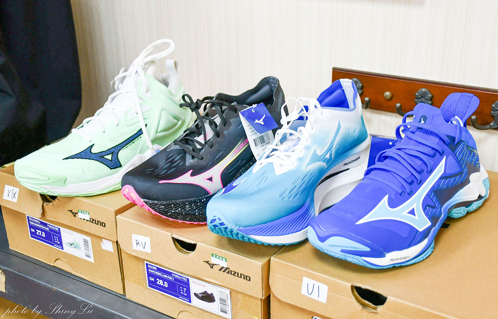 蘆洲Nike特賣會開跑!FILA、MIZUNO運動鞋第二雙10元!涼感衣只要288元,New Balance 327二雙3000,新款二雙九折(王子運動用品特賣) - 第37張圖 蘆洲Nike特賣會開跑!FILA、MIZUNO運動鞋第二雙10元!涼感衣只要288元,New Balance 327二雙3000,新款二雙九折(王子運動用品特賣)