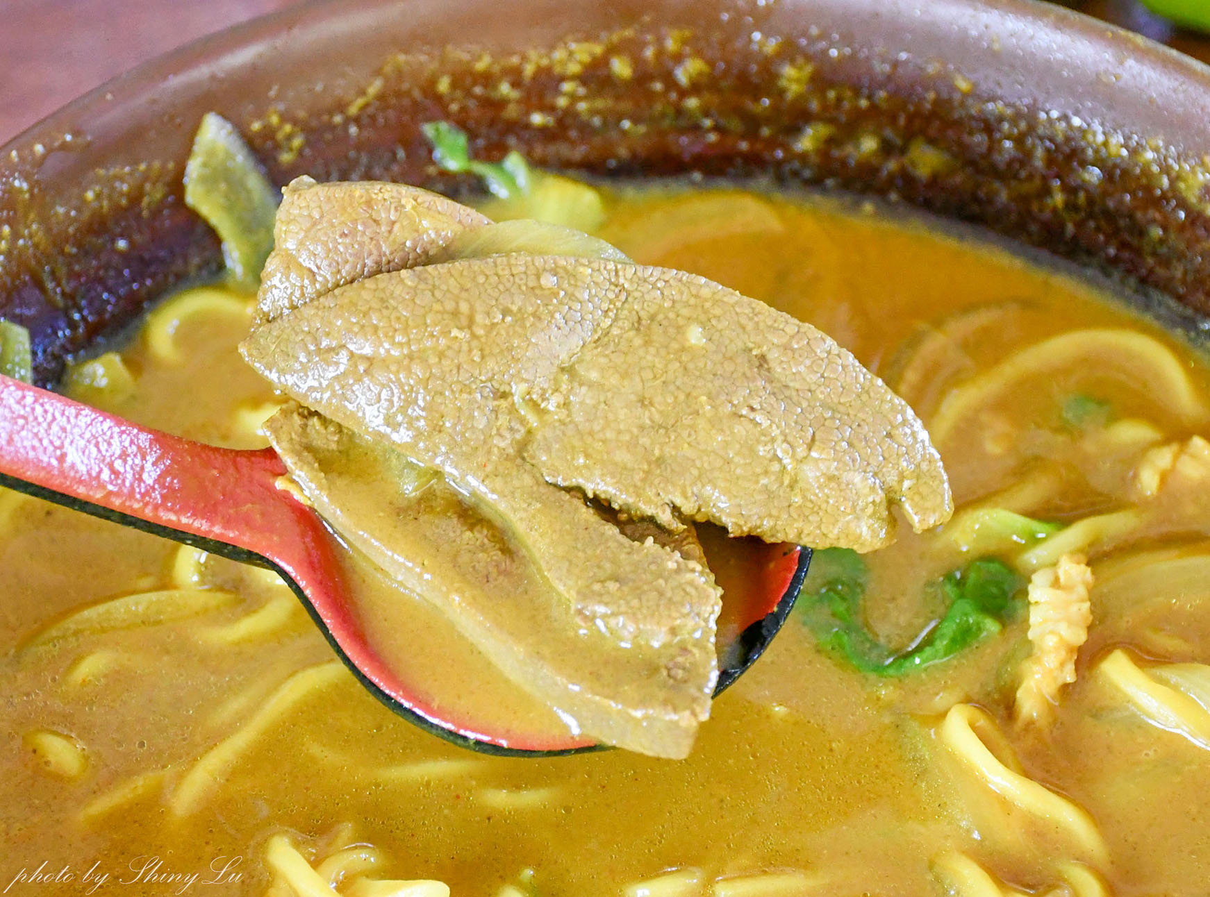 秀蓮什錦麵│早上八點吃咖哩麵！開在荒郊野外生意超好│瑞芳在地美食推薦