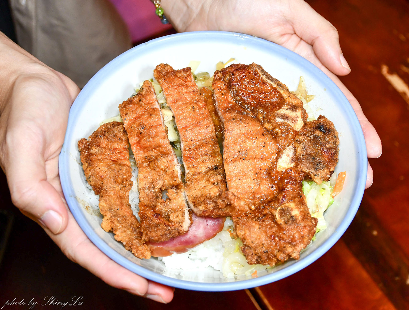 鶯歌老街美食│厚道飲食店│懷舊氛圍│推薦古早味排骨便當
